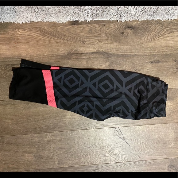 Danskin cropped leggings - Picture 3 of 5